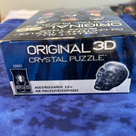 Original 3D Crystal Puzzle Skull - Picture 3 of 3